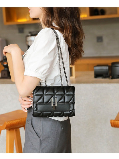 Gleam Luxe Chain Shoulder Bag - BAGMODA