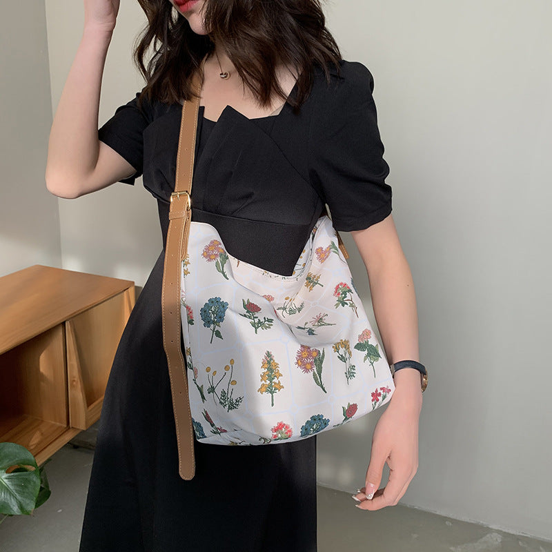 Floral Retro Shoulder Bag