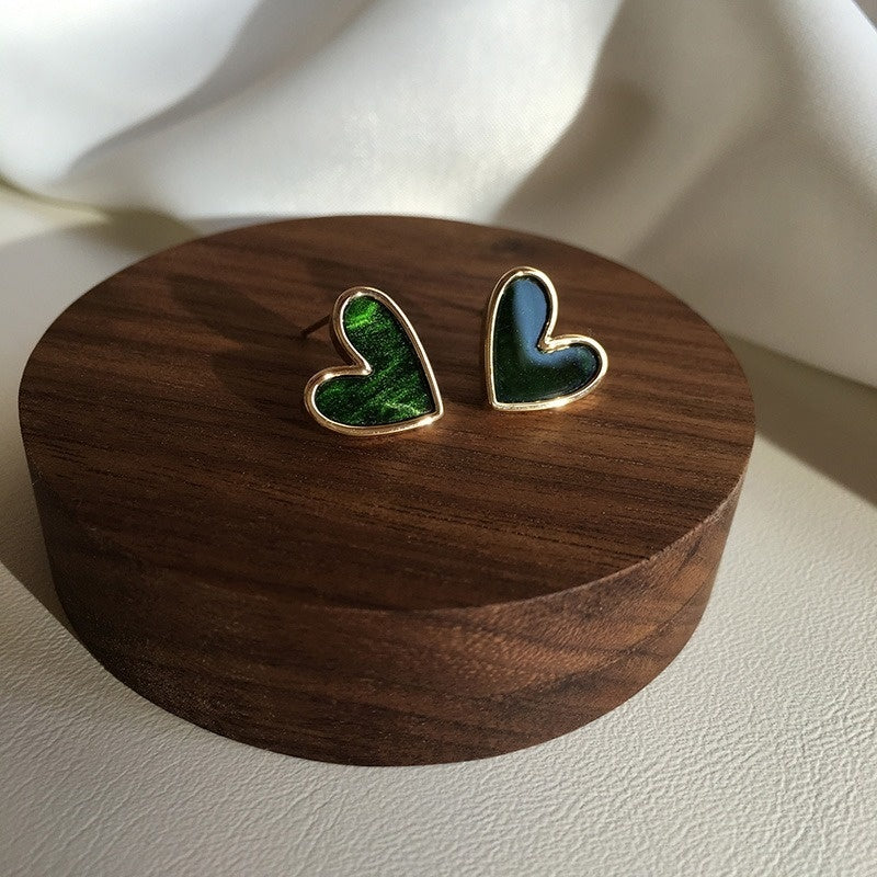 Elegance Retro High-grade Dark Green Love Female Earrings