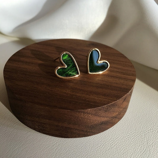 Elegance Retro High-grade Dark Green Love Female Earrings