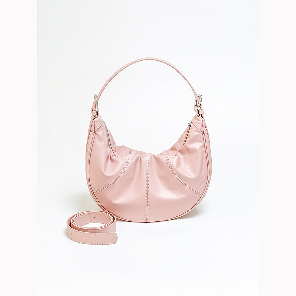 Bolso de hombro con textura de piel de vaca