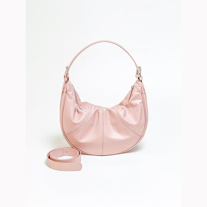 Bolso de hombro con textura de piel de vaca