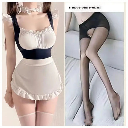 Lencería sexy y mono seductor