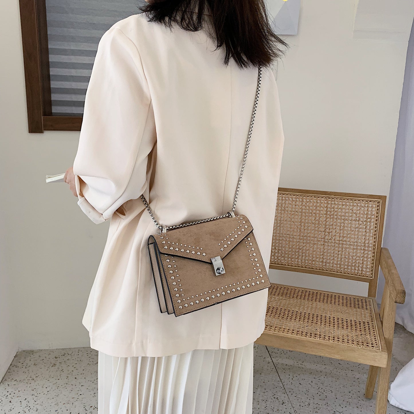 Cavaya Chic Shoulder