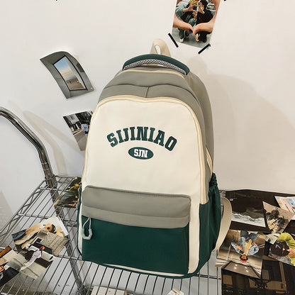 Mochila de viaje para pareja de estudiantes universitarios