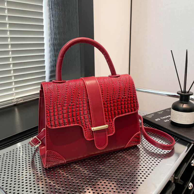 Eterna Chic Crossbody