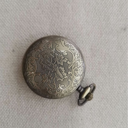Collar de reloj de bolsillo con peonía hueca, adorno vintage