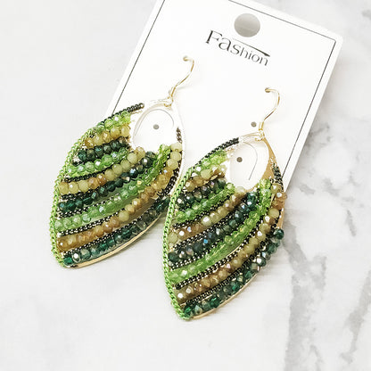 Pendientes elegantes de hojas con cuentas de estilo bohemio exagerado