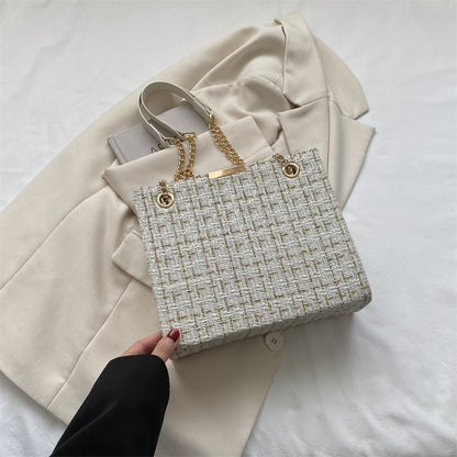 Bolso de hombro con cadena Studoria