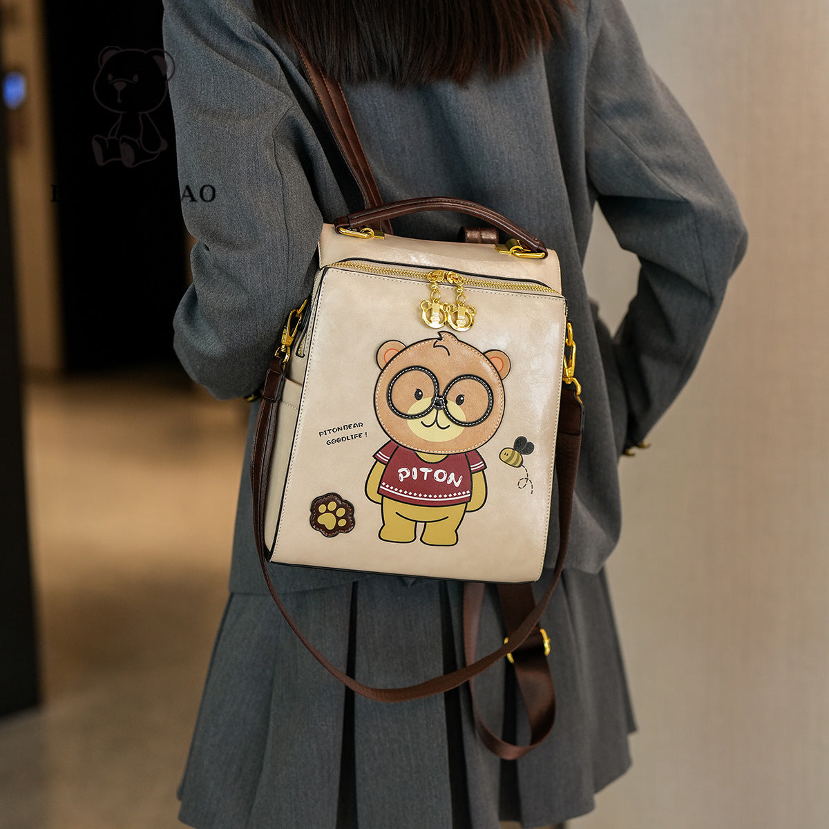 Mochila bandolera portátil con diseño de oso de dibujos animados