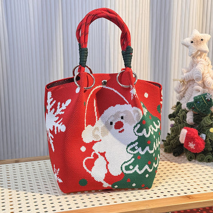 Gestrickte Tasche mit Schnalle
