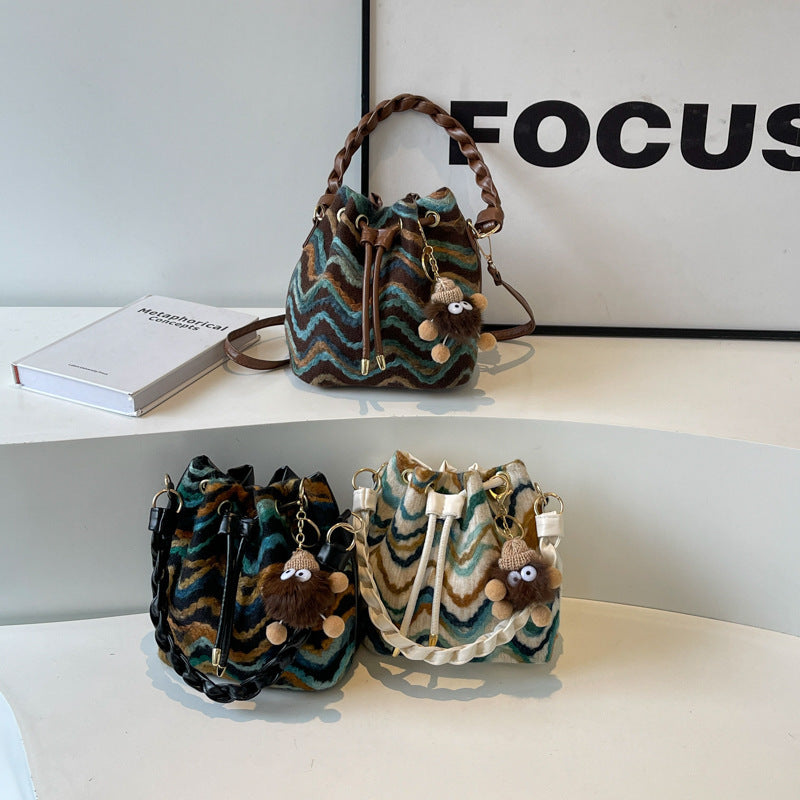 Corrugated Shoulder Bag