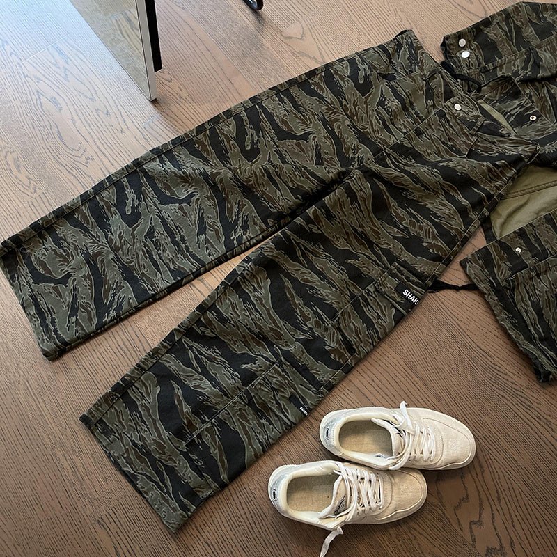 Loose Tiger Pattern Camouflage Pocket Overalls Men Straight - leg Pants - BAGMODA