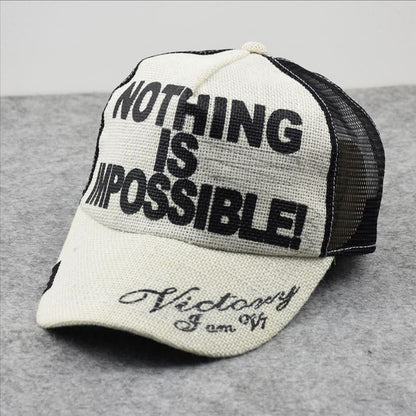 Gorra de béisbol grande, transpirable, informal, con mayor profundidad y realce.