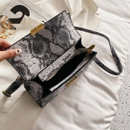 Vivid Charm Snakeskin Bag - BAGMODA
