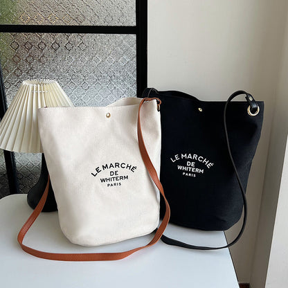 Beuteltasche aus bedrucktem Canvas