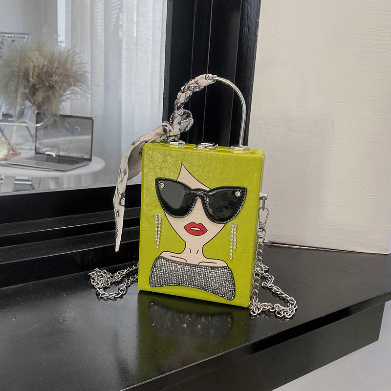 Novira Shoulder Tote