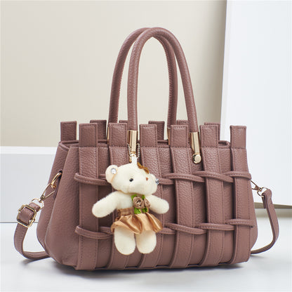Bolso de hombro tejido a mano