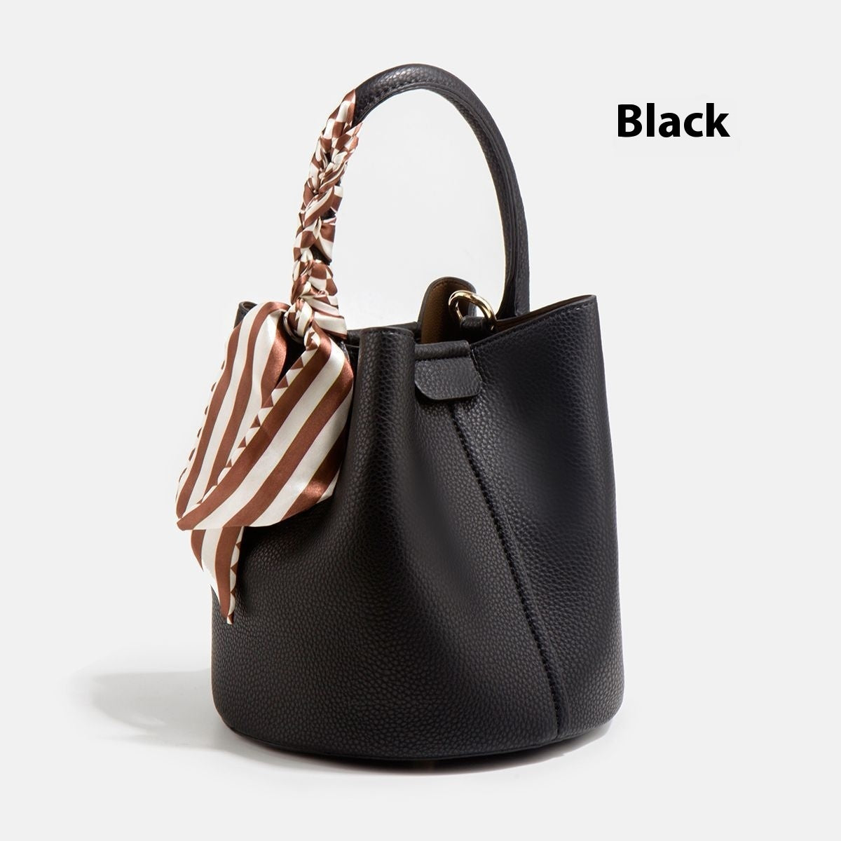 StreetÉvo Bucket Bag