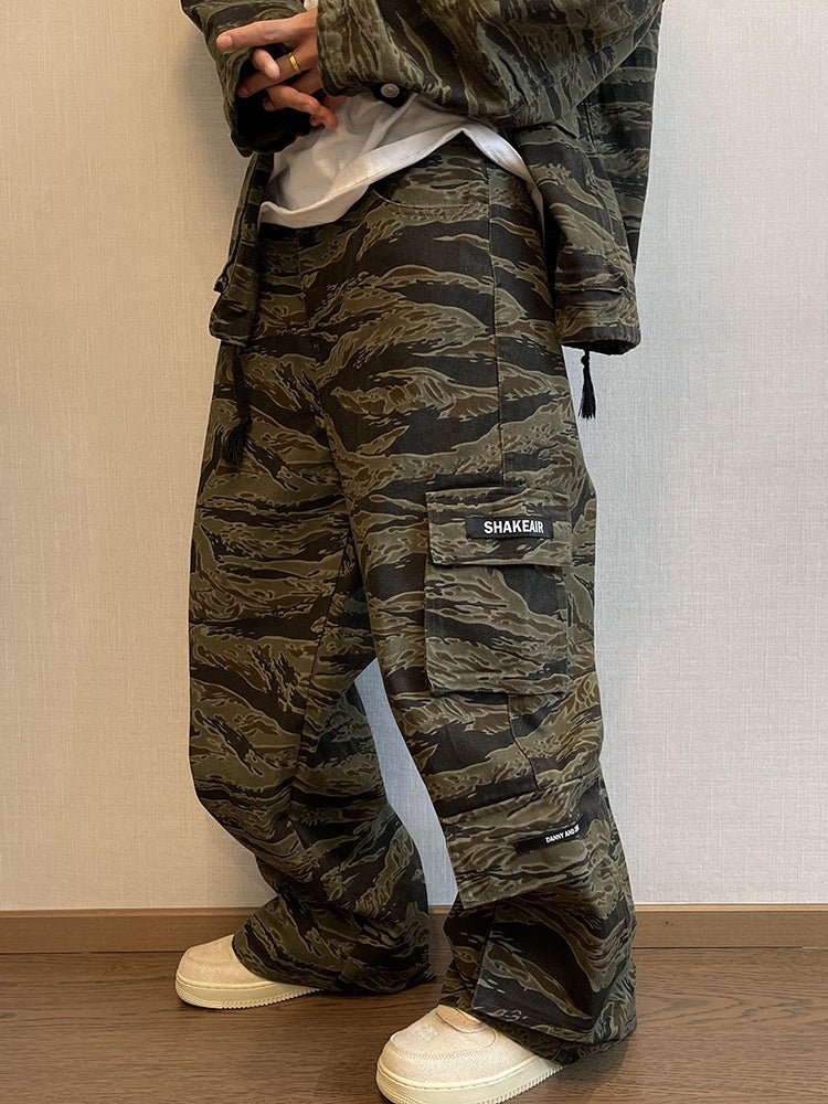Loose Tiger Pattern Camouflage Pocket Overalls Men Straight - leg Pants - BAGMODA