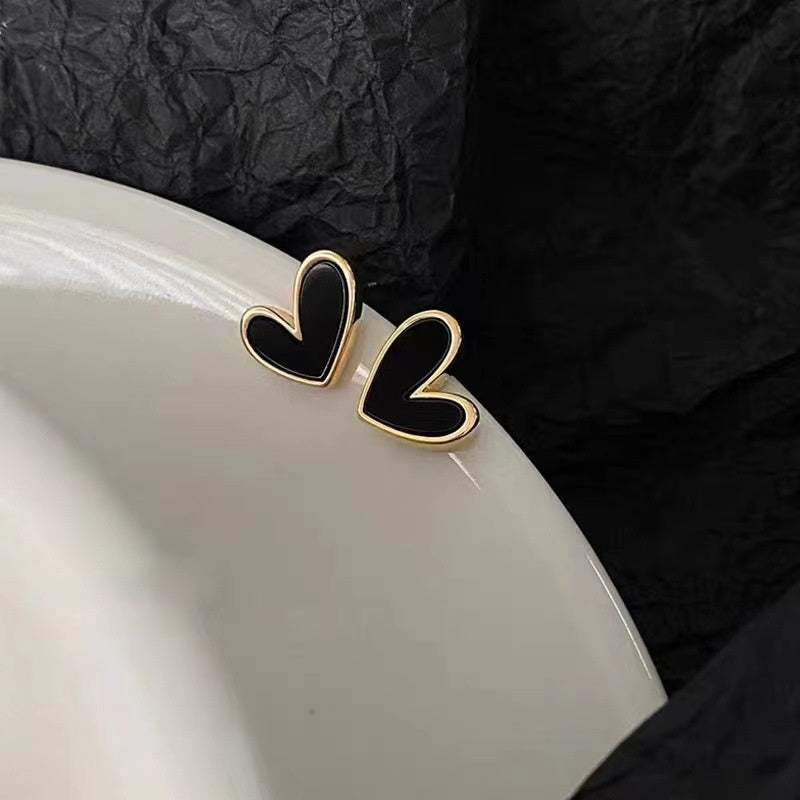 Elegance Retro High-grade Dark Green Love Female Earrings