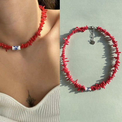 Collar de perlas de agua dulce con cadena de grava roja de nuevo estilo para mujer