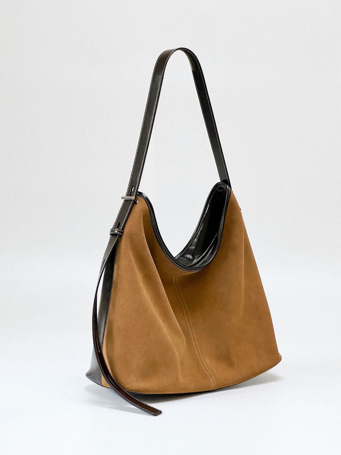Matte Leather Underarm Commuter Bag