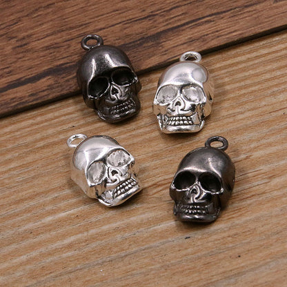 10 colgantes de cabeza de fantasma de calavera de 3 colores para Halloween