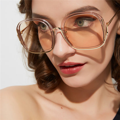 Gafas de sol coloridas, modernas y grandes con media montura para mujer