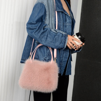 Bolso de peluche Winter Luxe