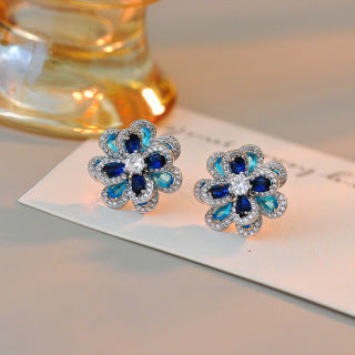 Elegante collar de flores de circón azul colorido, estilo europeo y americano