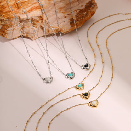 Collar de acero de titanio con colgante de piedra natural en forma de corazón de amor con diseño de moda