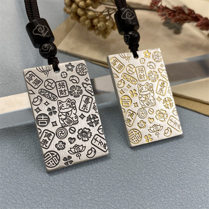 Collar con colgante de hebilla de seguridad con palabras de la suerte bañado en plata y cobre blanco
