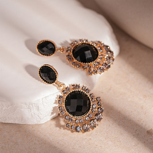 Fashion Personality Retro Elegant Wild Earrings Women