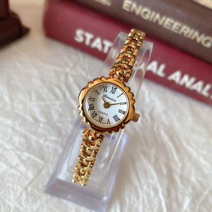 Lässige Retro-Armband-Quarz-Damenuhr