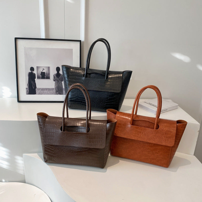Sculpted Elegance Tote Bag