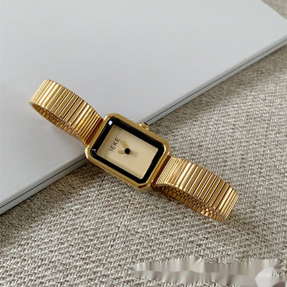Reloj de acero estilo retro debutante