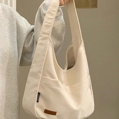 Vielseitige Schultertasche im MetroStyle