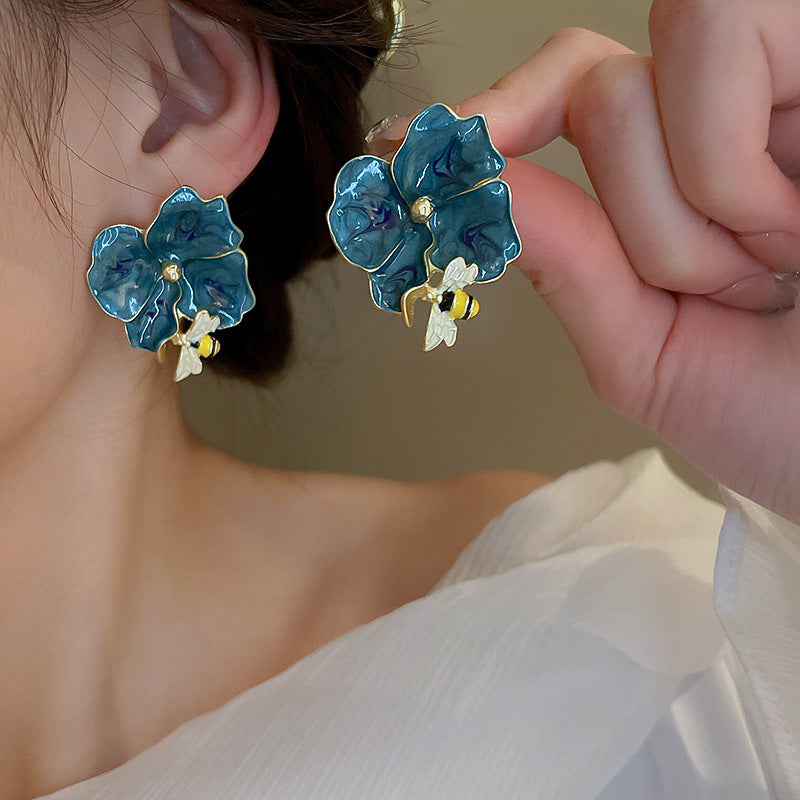 Flower Pattern Shell Tassel Round Earrings Light Luxury High Sense