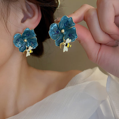 Pendientes redondos con borlas de concha y diseño de flores, ligeros, de lujo y de gran sentido.