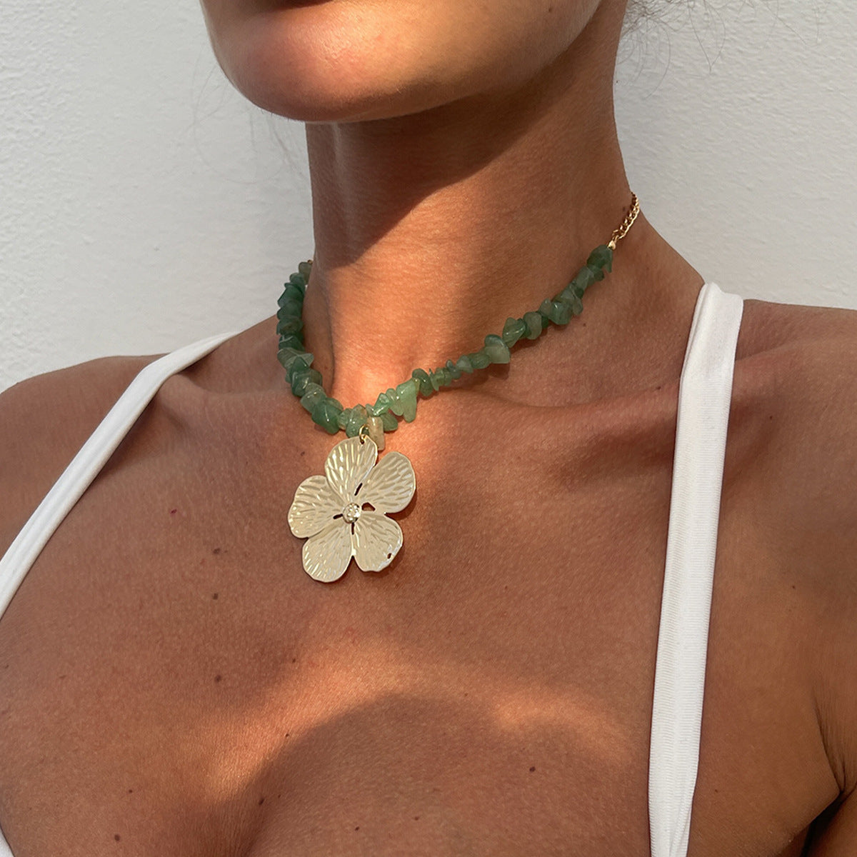 Irregular Beach Wind Gravel Clavicle Chain