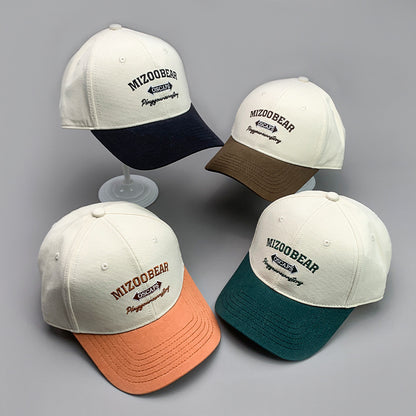 Gorra de béisbol deportiva transpirable con bordado de algodón y letras de colores simples a juego