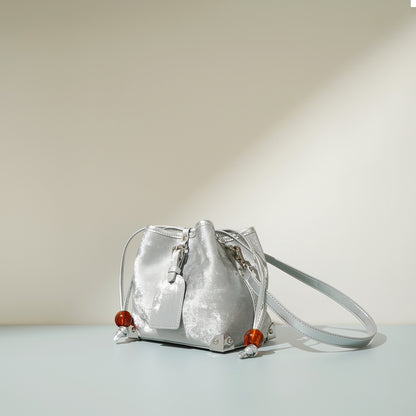 Bandolera de piel satinada