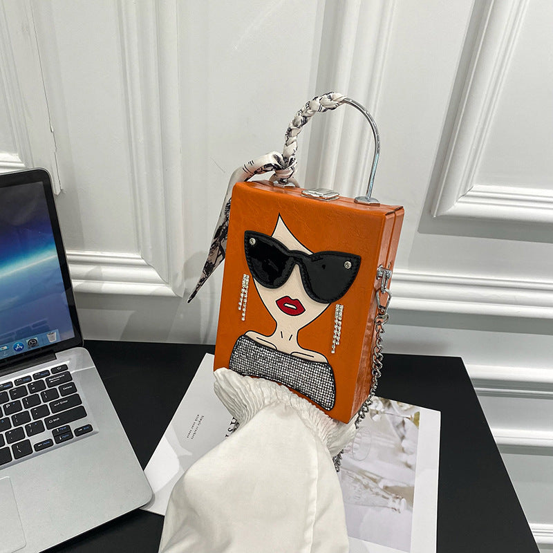 Novira Shoulder Tote