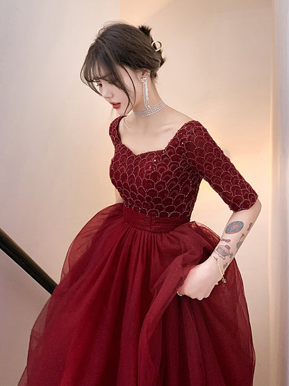 Vestido de noche de compromiso rojo vino con espalda descubierta y manga larga para mujer
