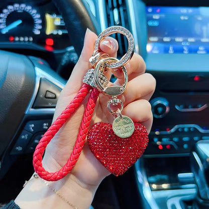 Llavero con forma de corazón de arcilla, con diamantes y joyas, de cuerda de cuero con diamantes