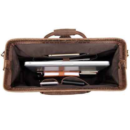 Trendige Reisetasche aus Leder