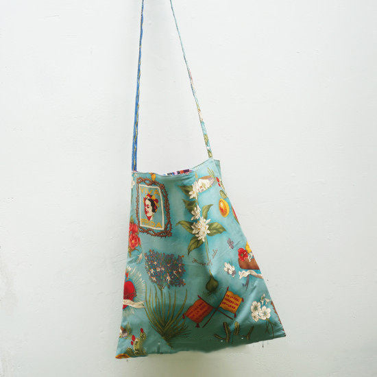 Retro canvas bag