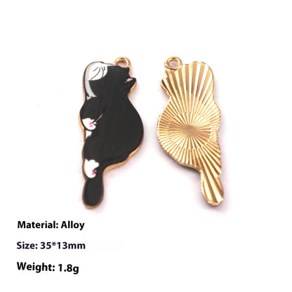 Pendientes de aleación de metal con diseño de gatito japonés, bonitos dibujos animados, hechos a mano, con aceite de goteo, llavero, colgante, accesorios