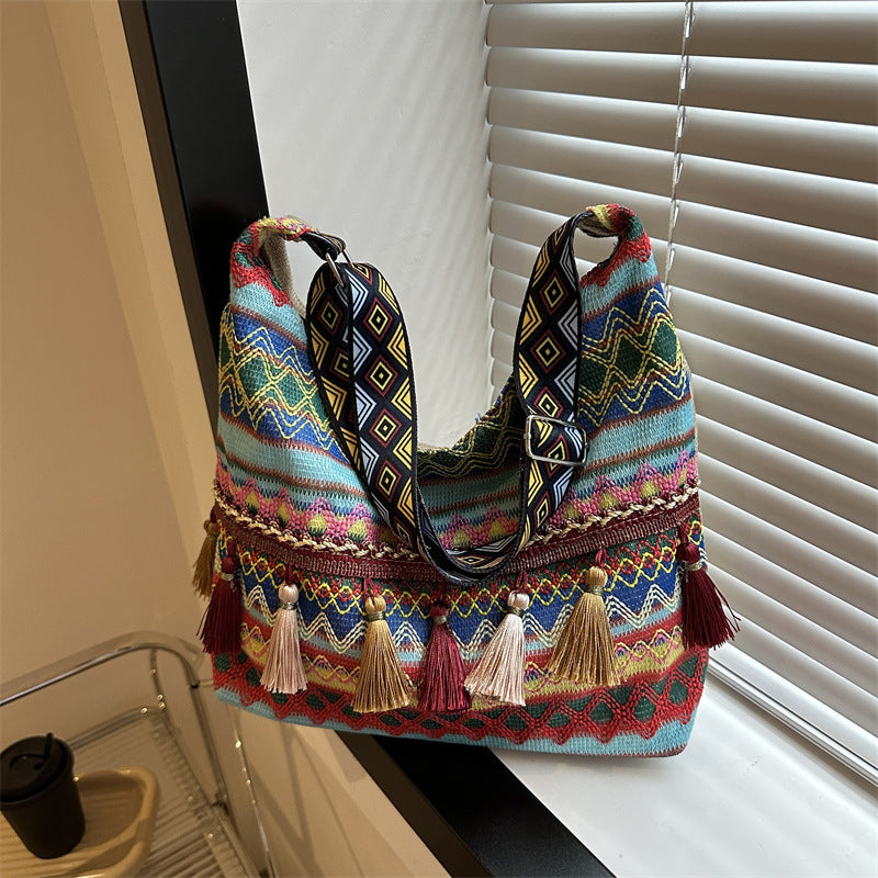 Nomadiq Retro Shoulder Bag